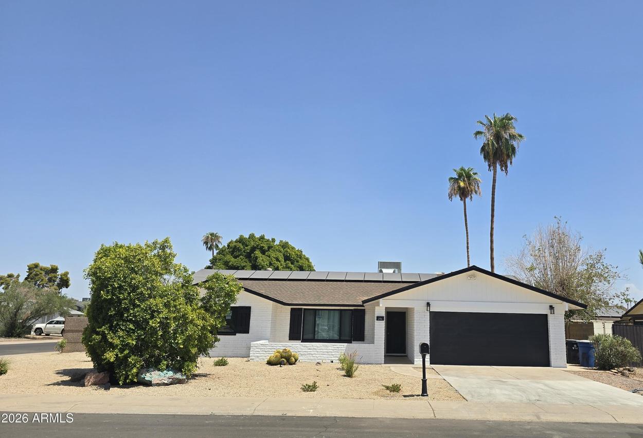 204 E Fleet Dr., Tempe, AZ 85283