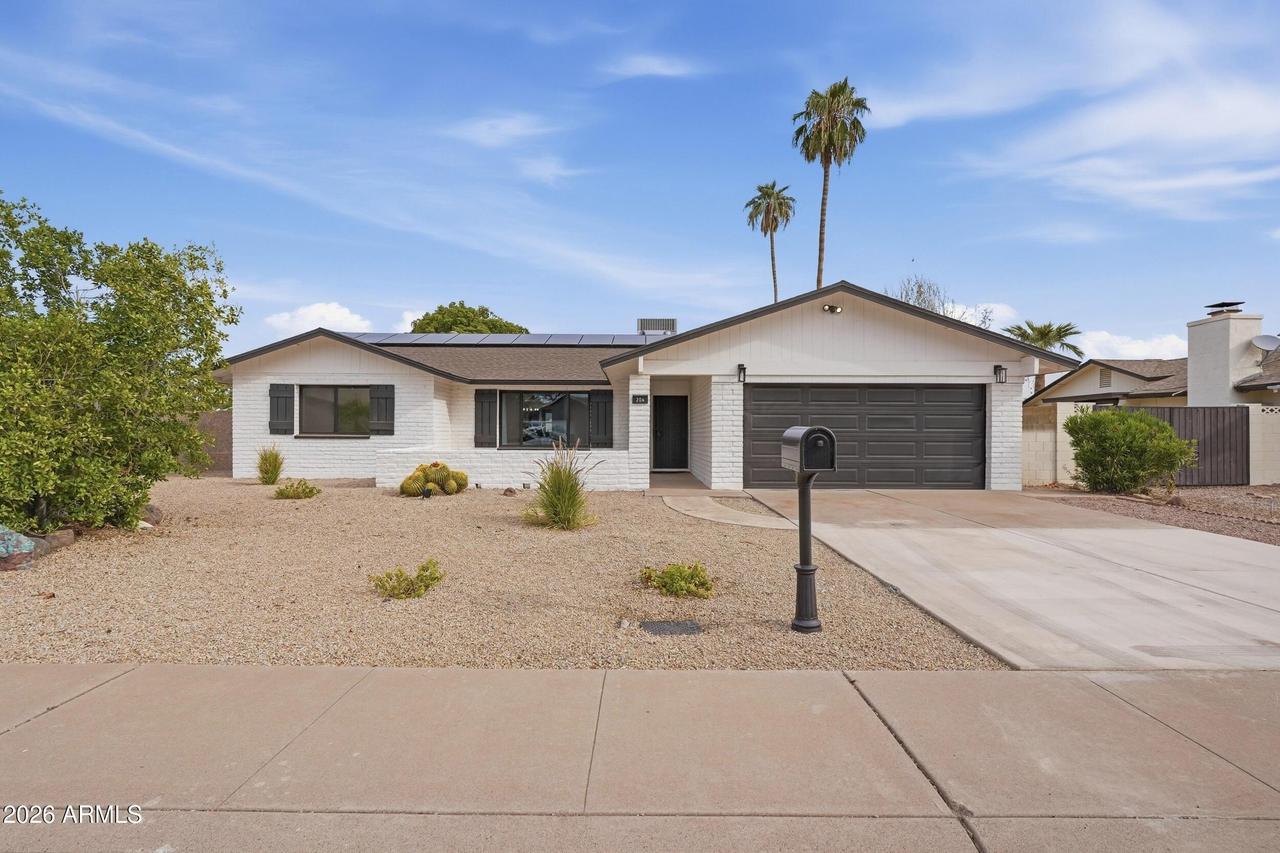 204 E Fleet Dr., Tempe, AZ 85283