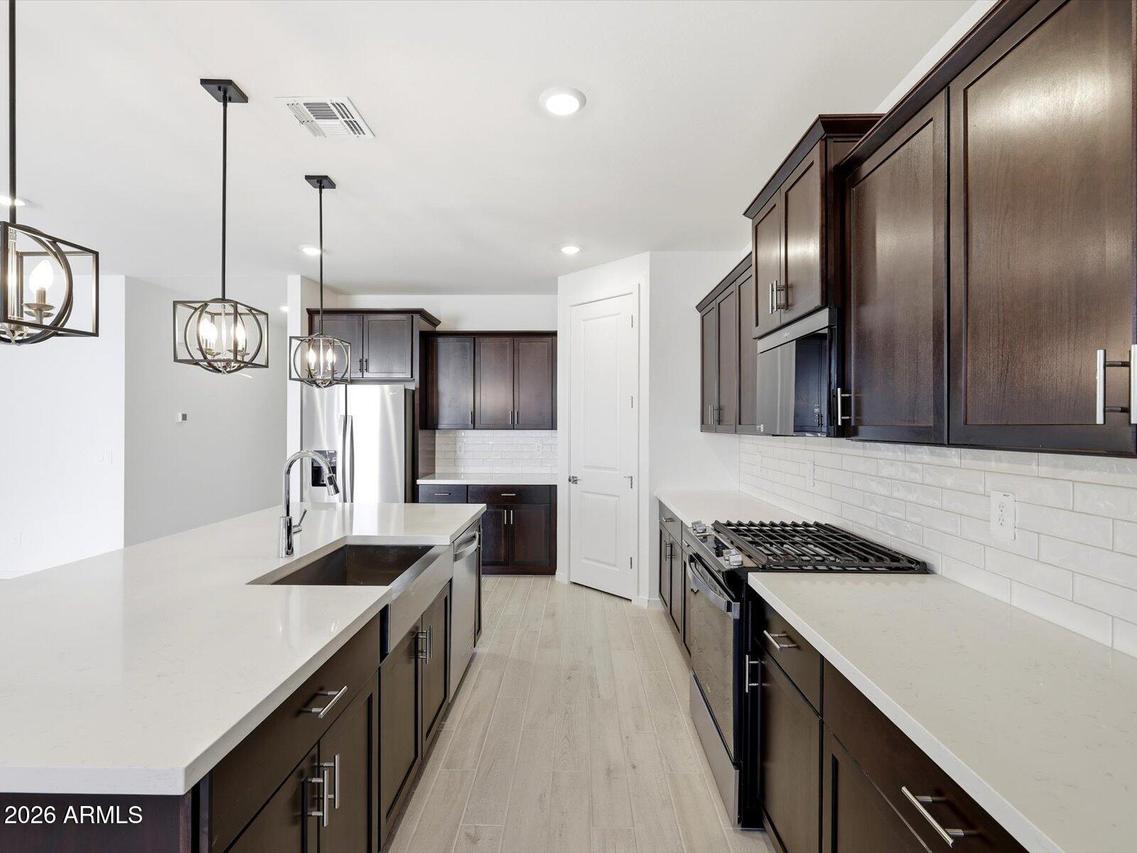 2595 E Vintage Dr., San Tan Valley, AZ 85143