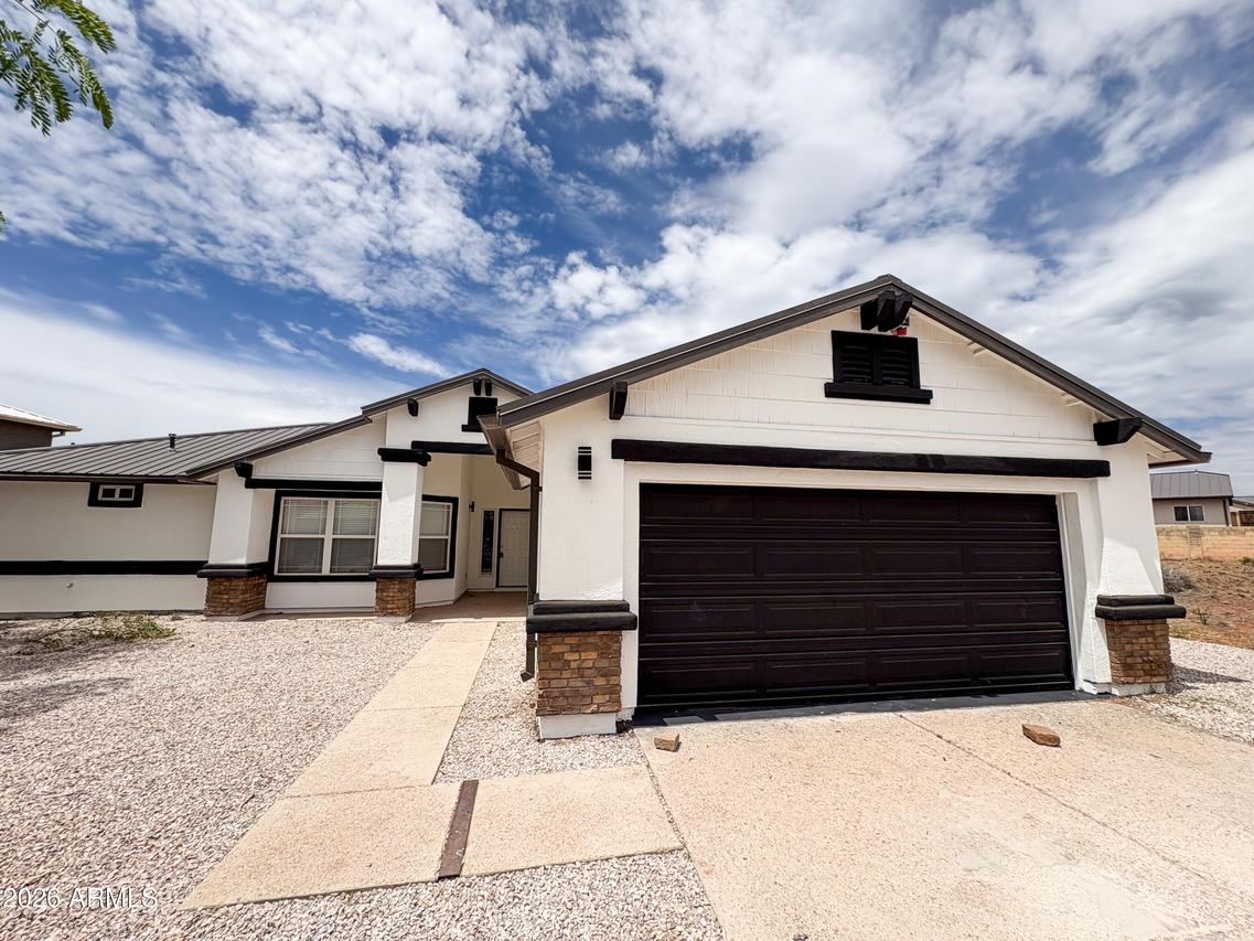 83 N Ch'ihootso, St. Michaels, AZ 86511