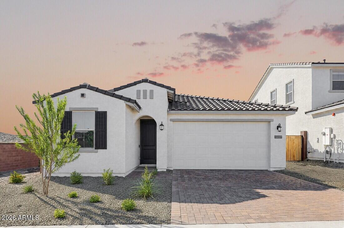 13227 W Cavalry Dr., Peoria, AZ 85383