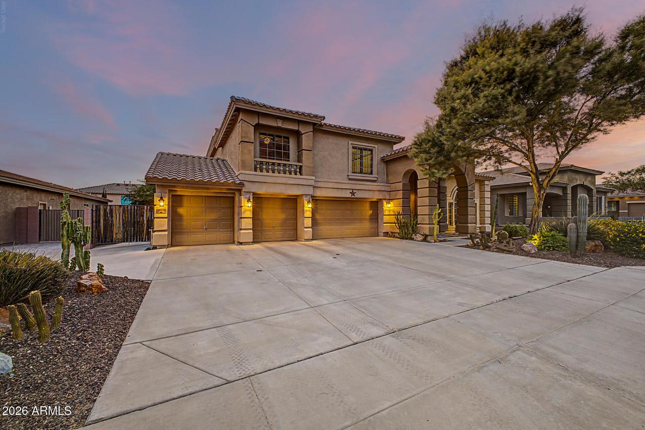27418 N 22nd Ln., Phoenix, AZ 85085