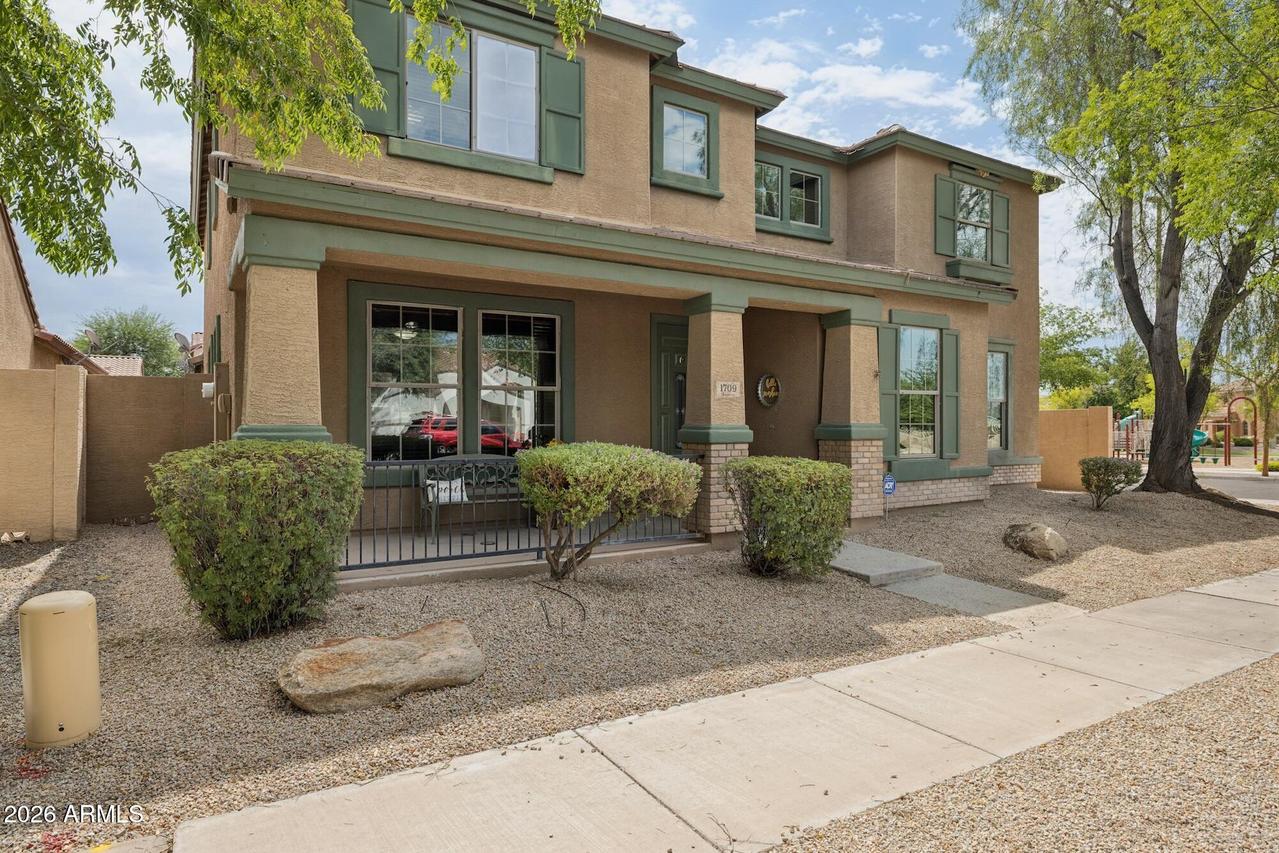 1709 S Penrose Dr., Gilbert, AZ 85295