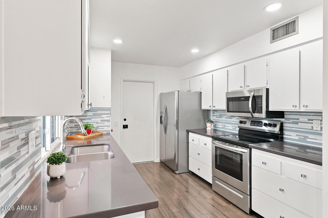 9443 W Newport Dr., Sun City, AZ 85351