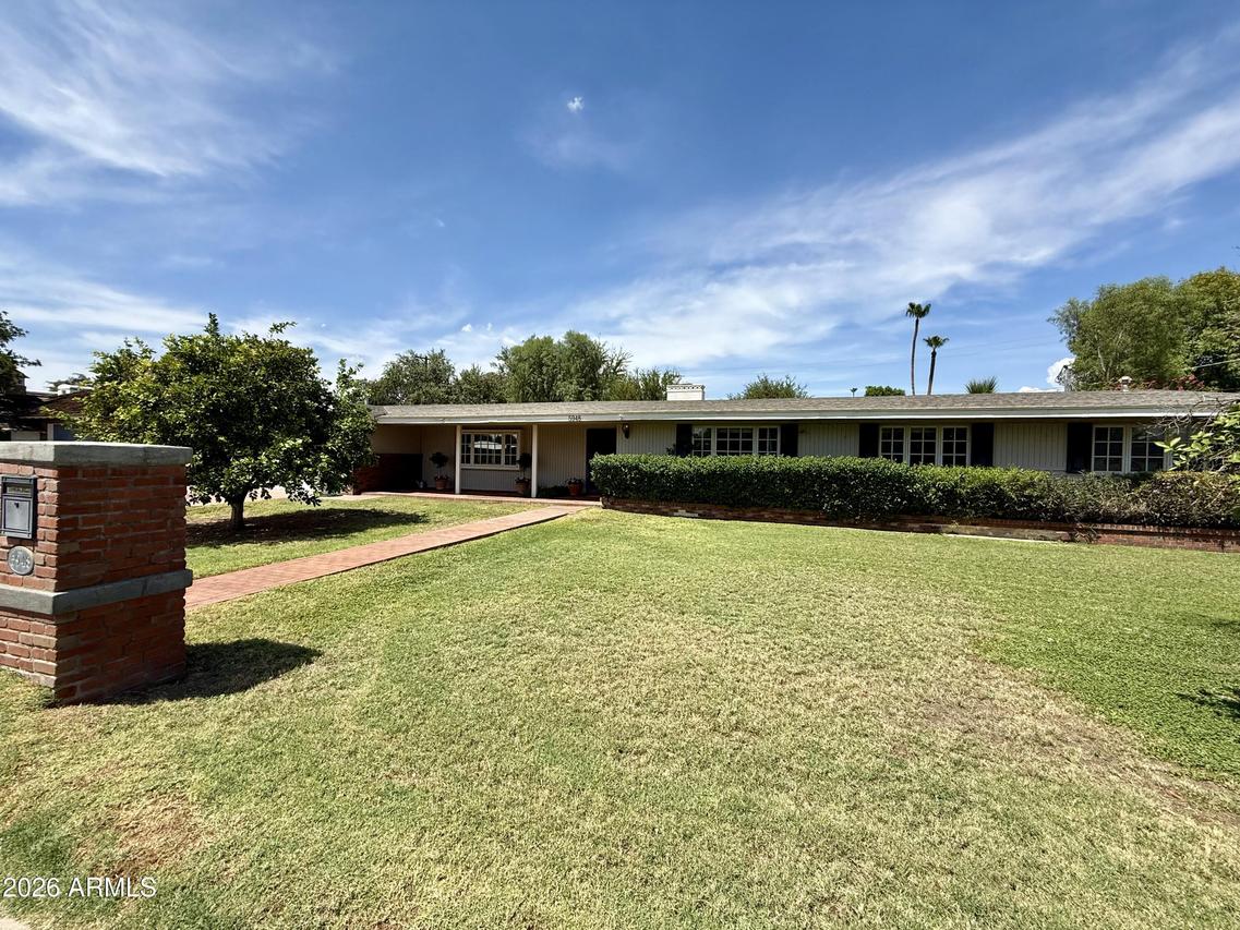 5948 E Calle Del Paisano St., Phoenix, AZ 85018