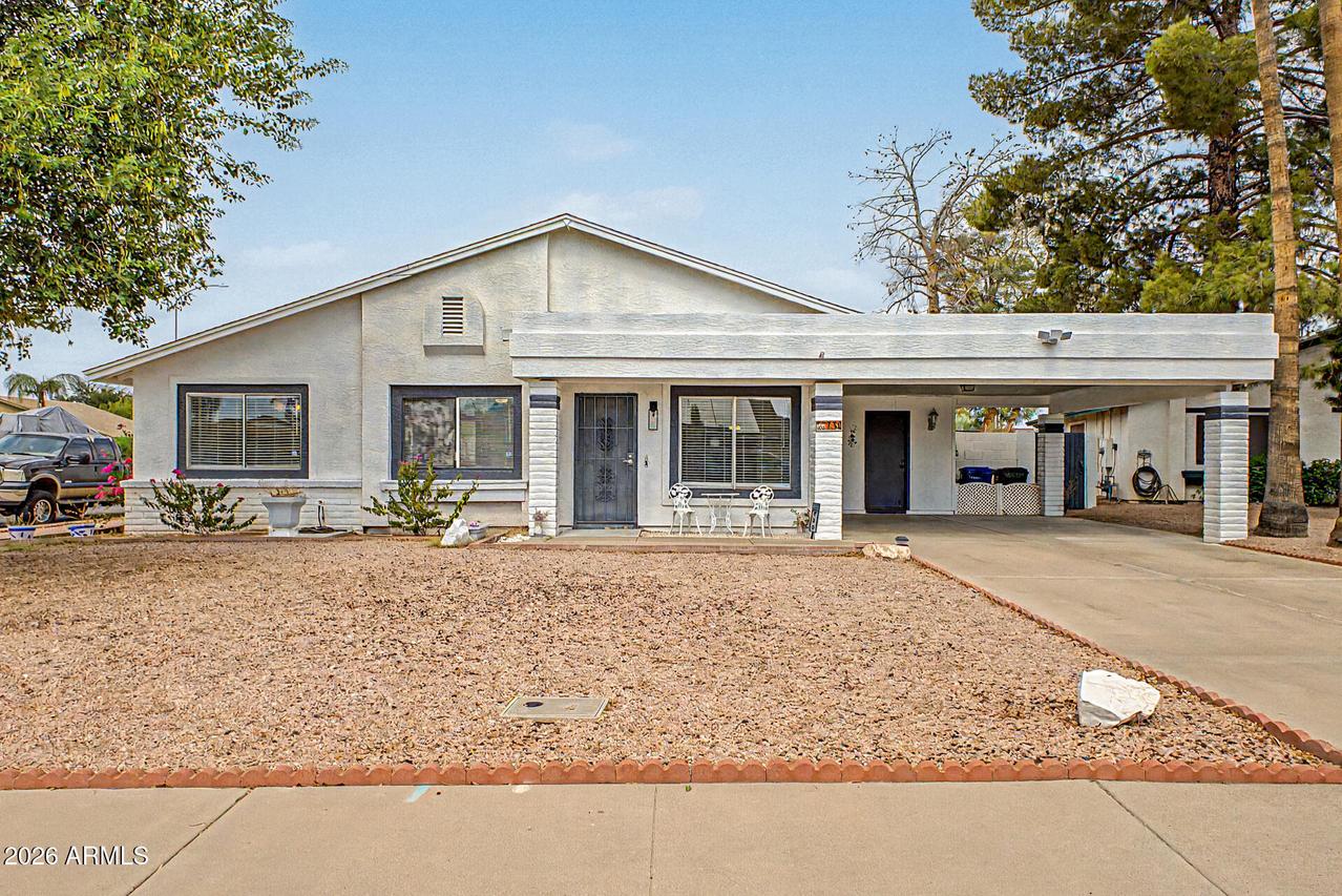 730 S Whiting Cir., Mesa, AZ 85204