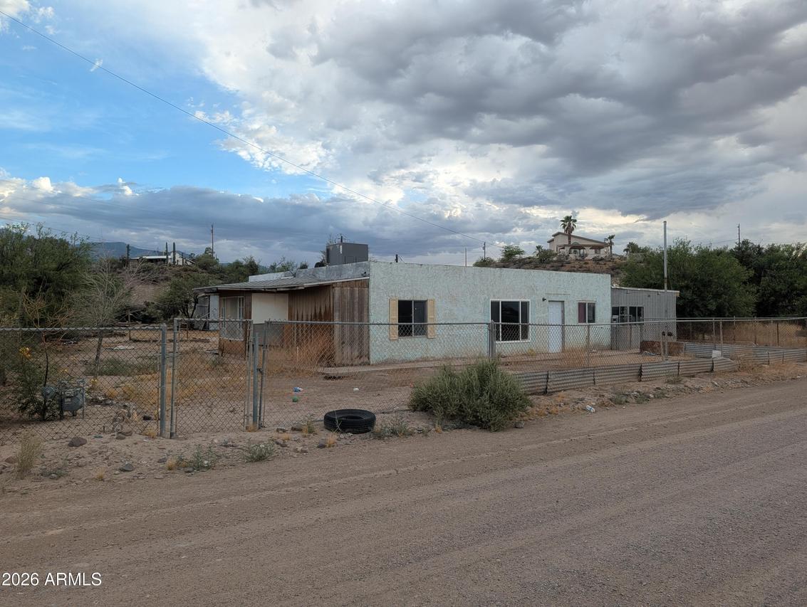 5285 W Layton Rd., Thatcher, AZ 85552