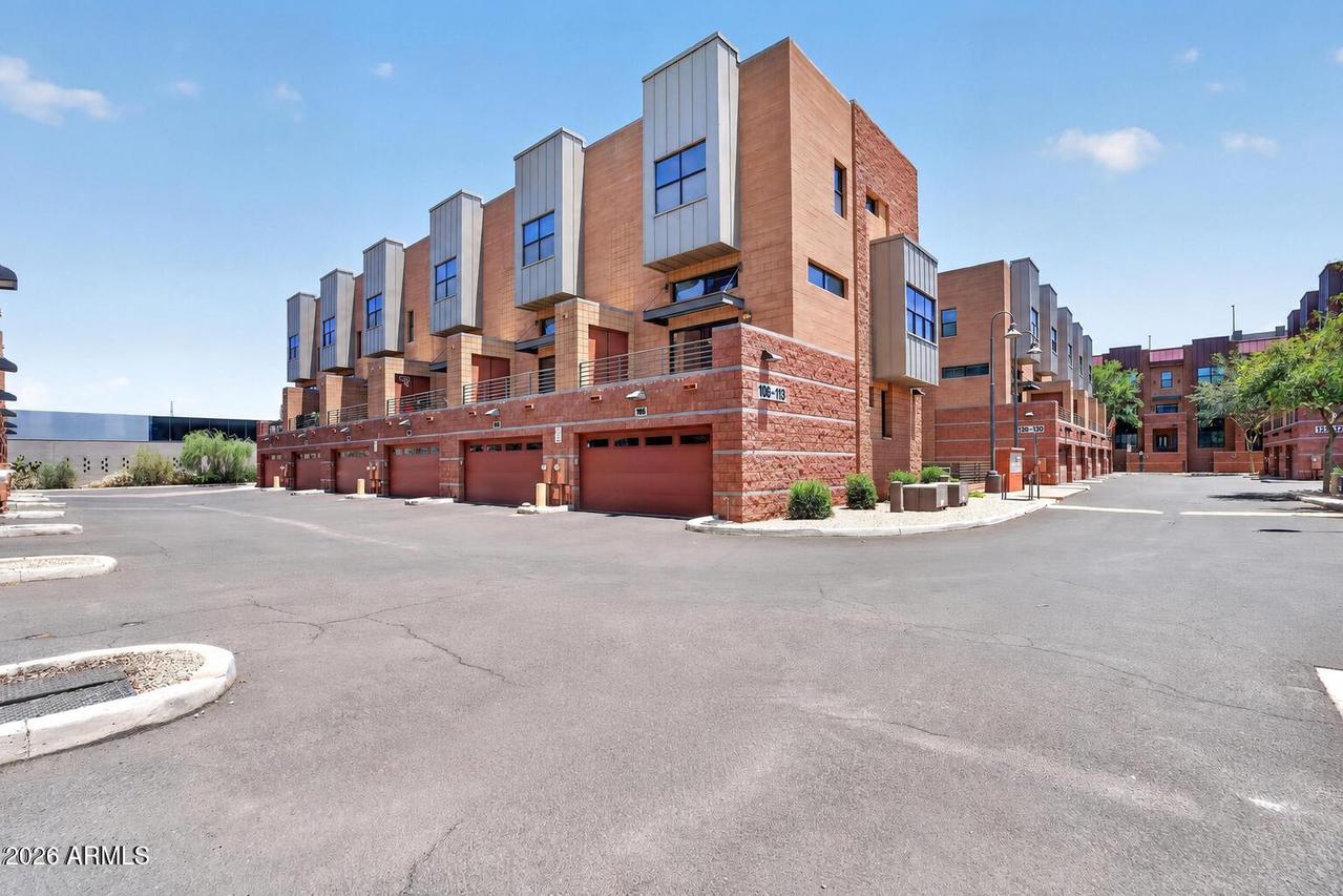 305 S Wilson St. #108, Tempe, AZ 85281