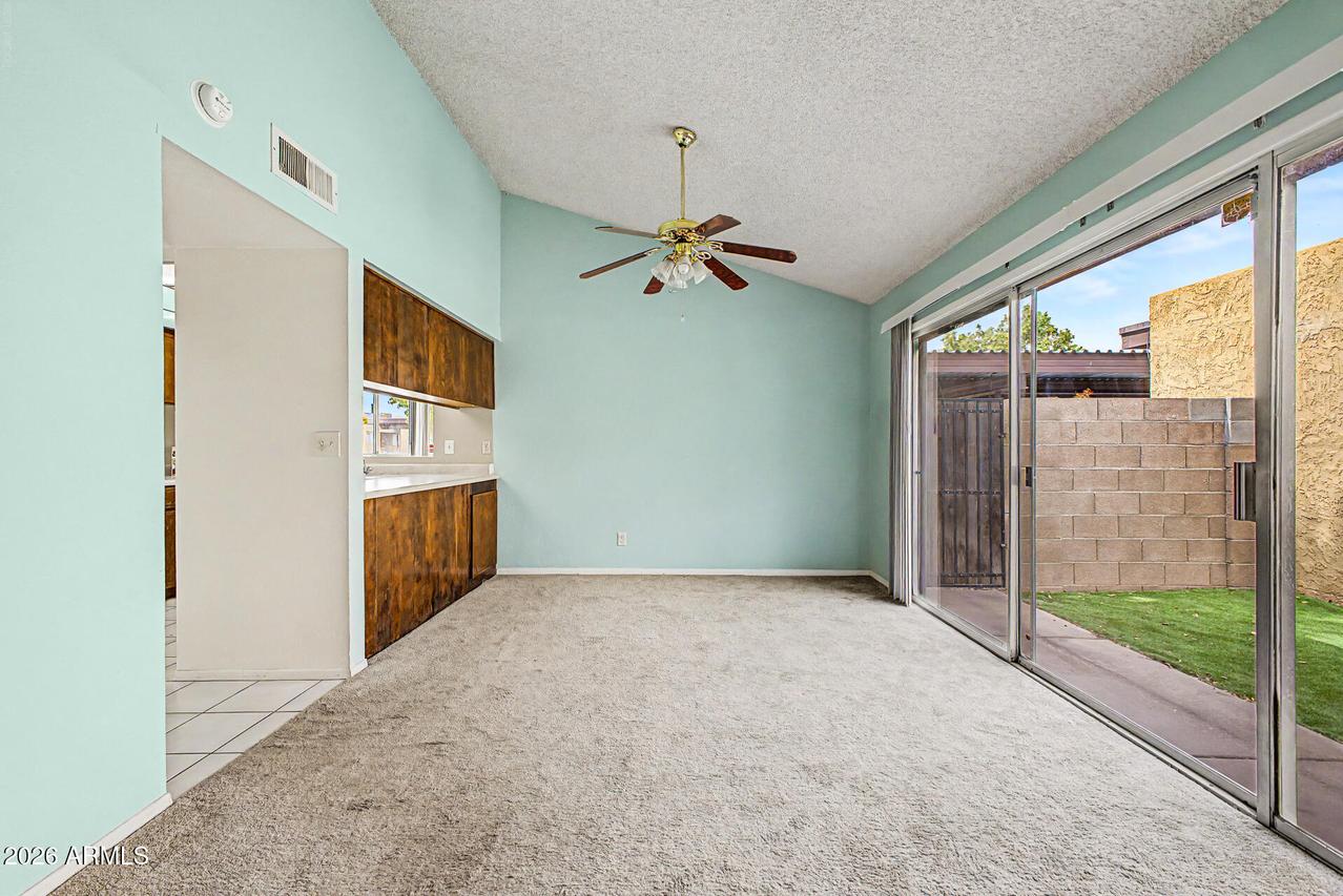 827 S Hacienda Dr., Tempe, AZ 85281