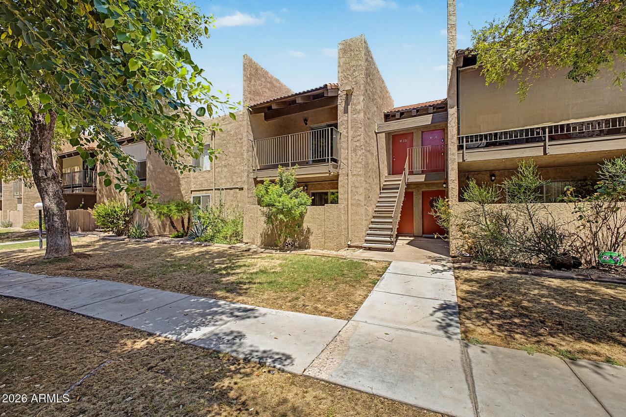 5525 E Thomas Rd. #M23, Phoenix, AZ 85018