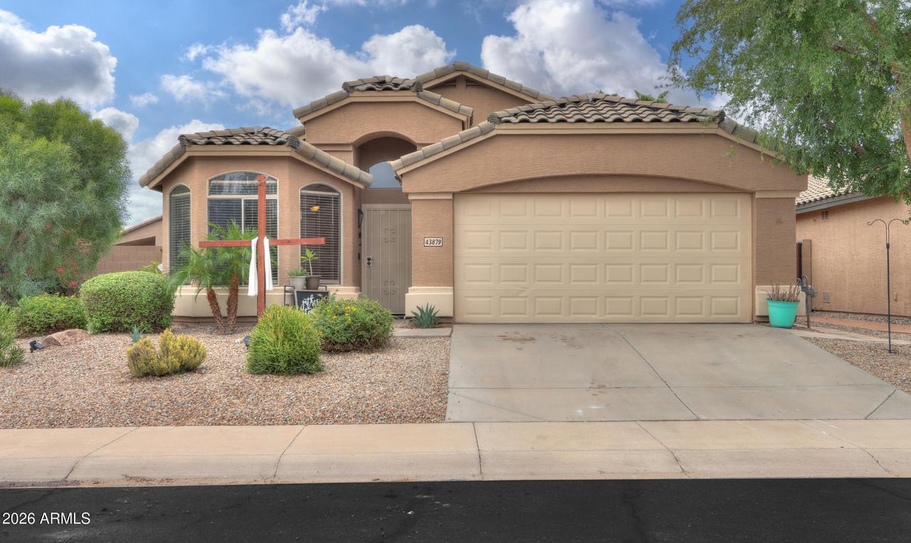 43879 W Cahill Dr., Maricopa, AZ 85138