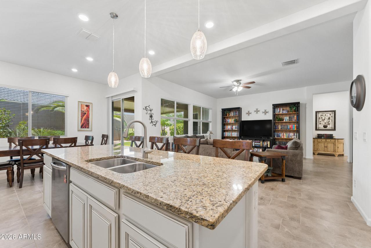 23752 N 168th Ln., Surprise, AZ 85387