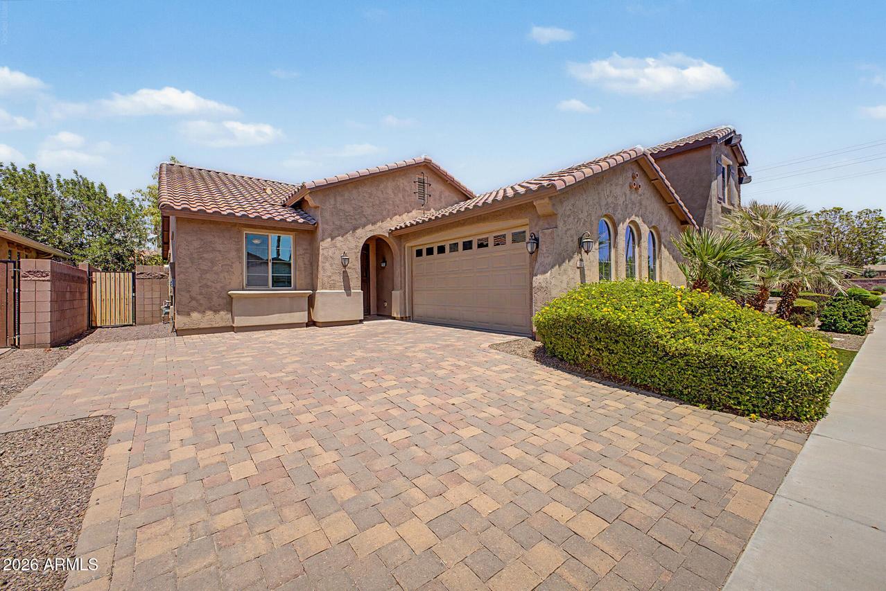 272 E Glacier Dr., Chandler, AZ 85249