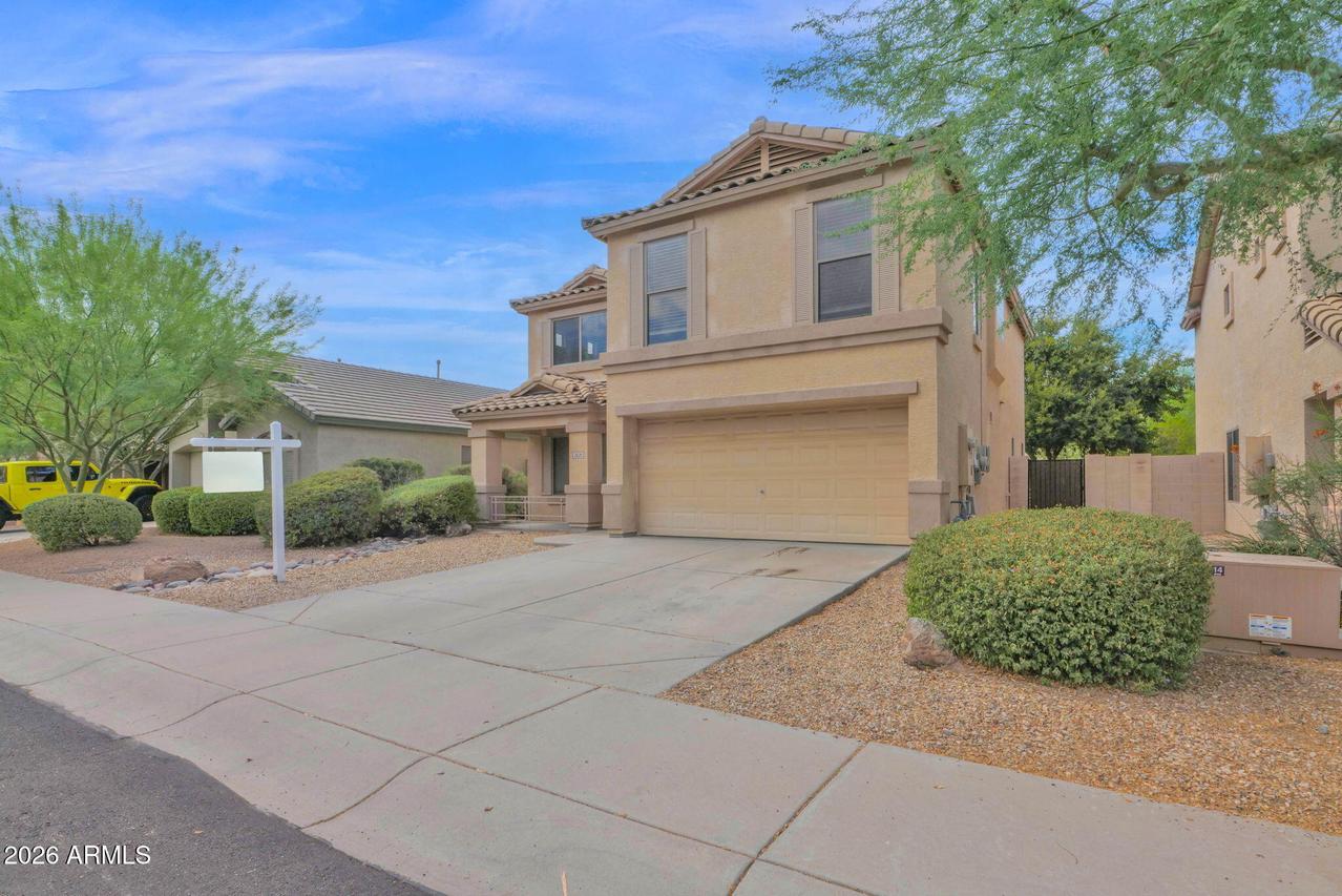 2521 W Red Fox Rd., Phoenix, AZ 85085