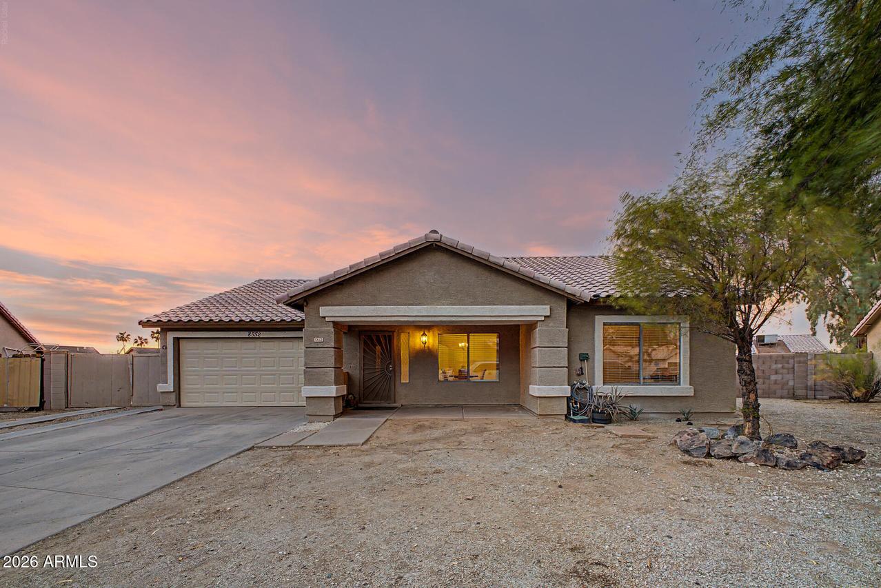 8552 W Meadowbrook Ave., Phoenix, AZ 85037