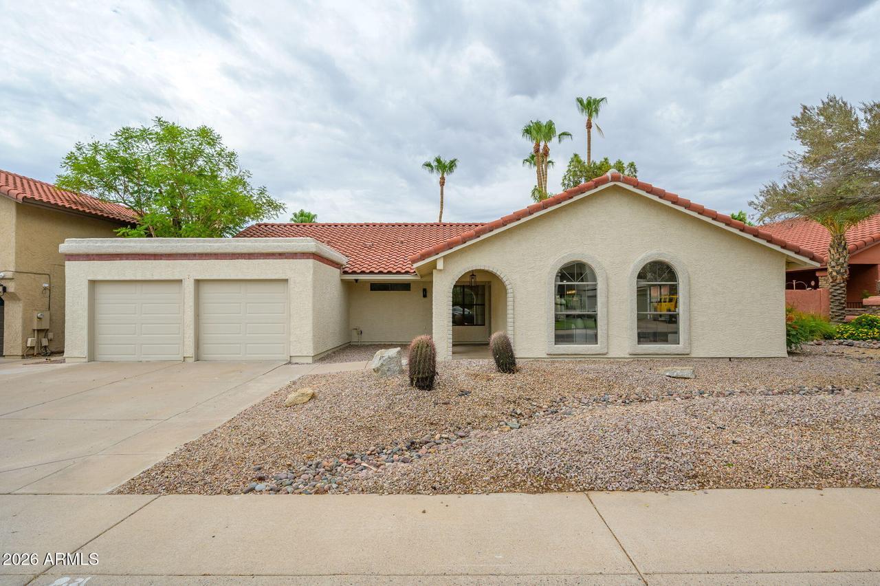 3907 E Coconino St., Phoenix, AZ 85044