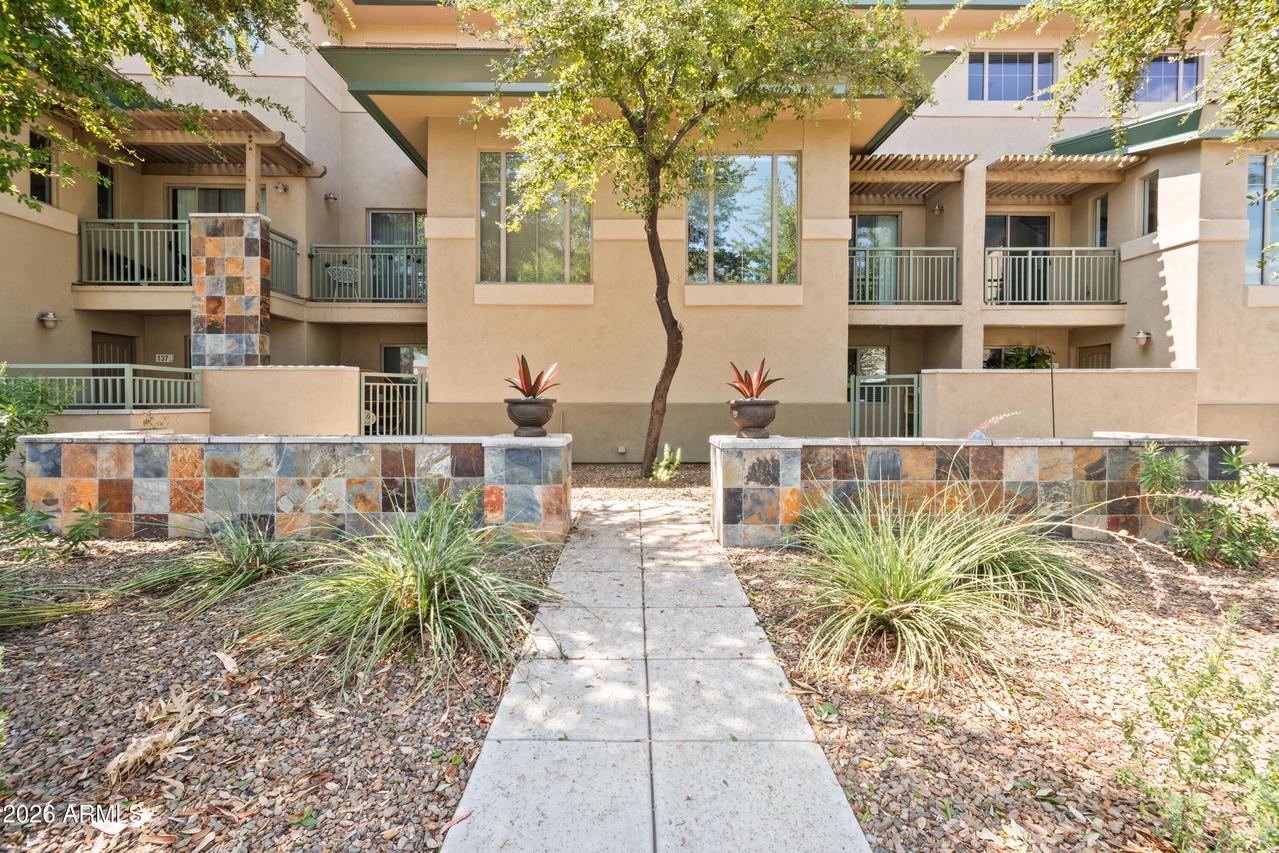 815 E Rose Ln. #139, Phoenix, AZ 85014