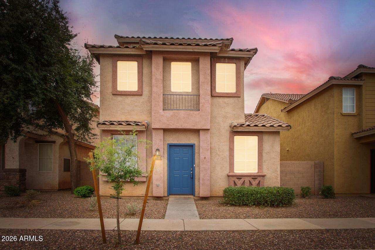 5211 W Warner St St., Phoenix, AZ 85043