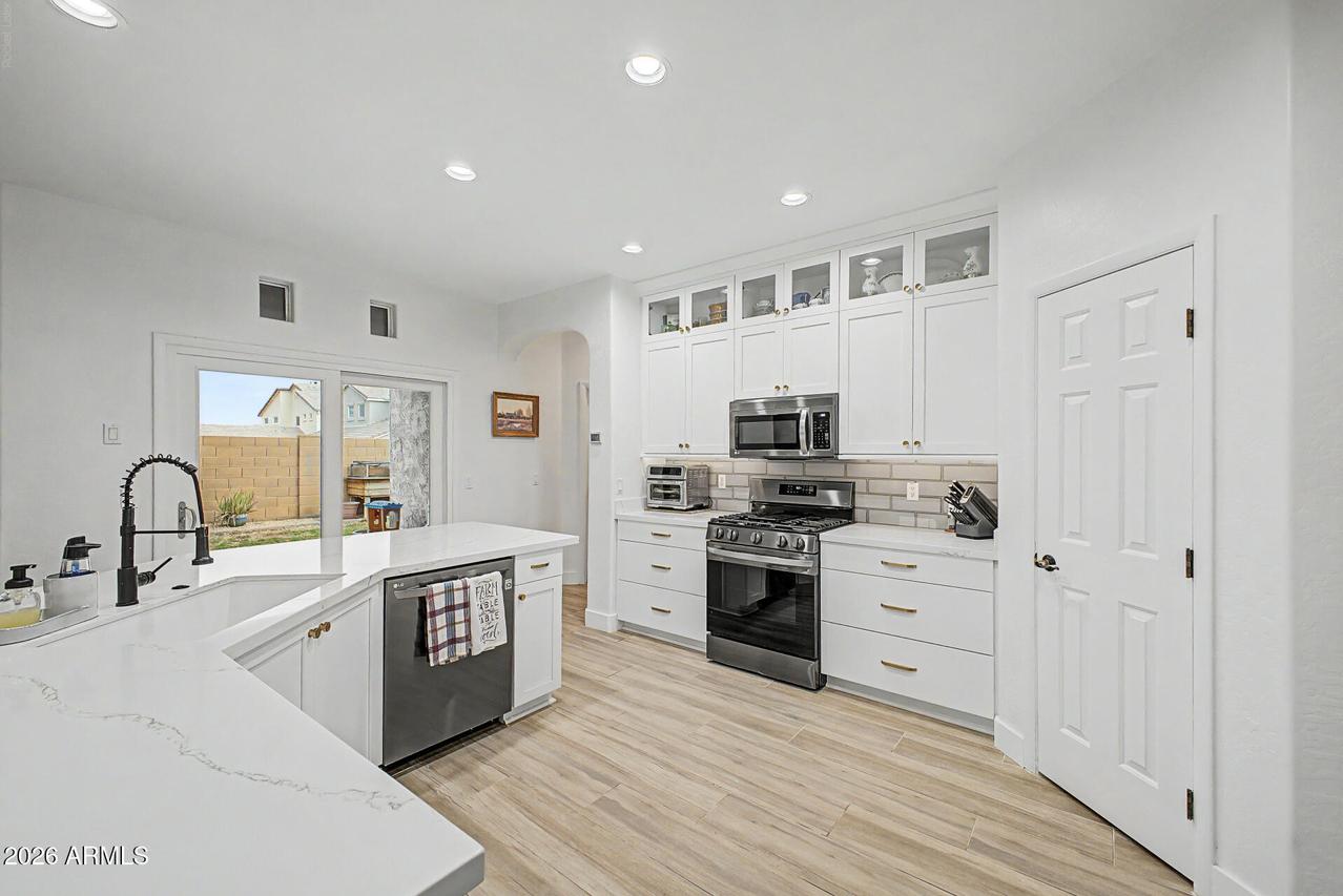 10547 W Desert Star Ln., Peoria, AZ 85382