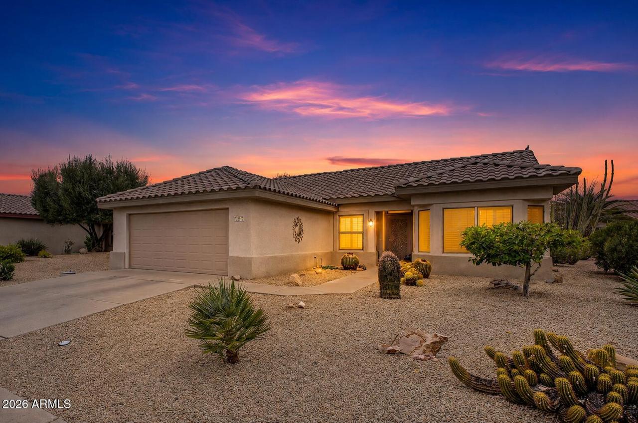 15612 W Grand Creek Ln., Surprise, AZ 85374