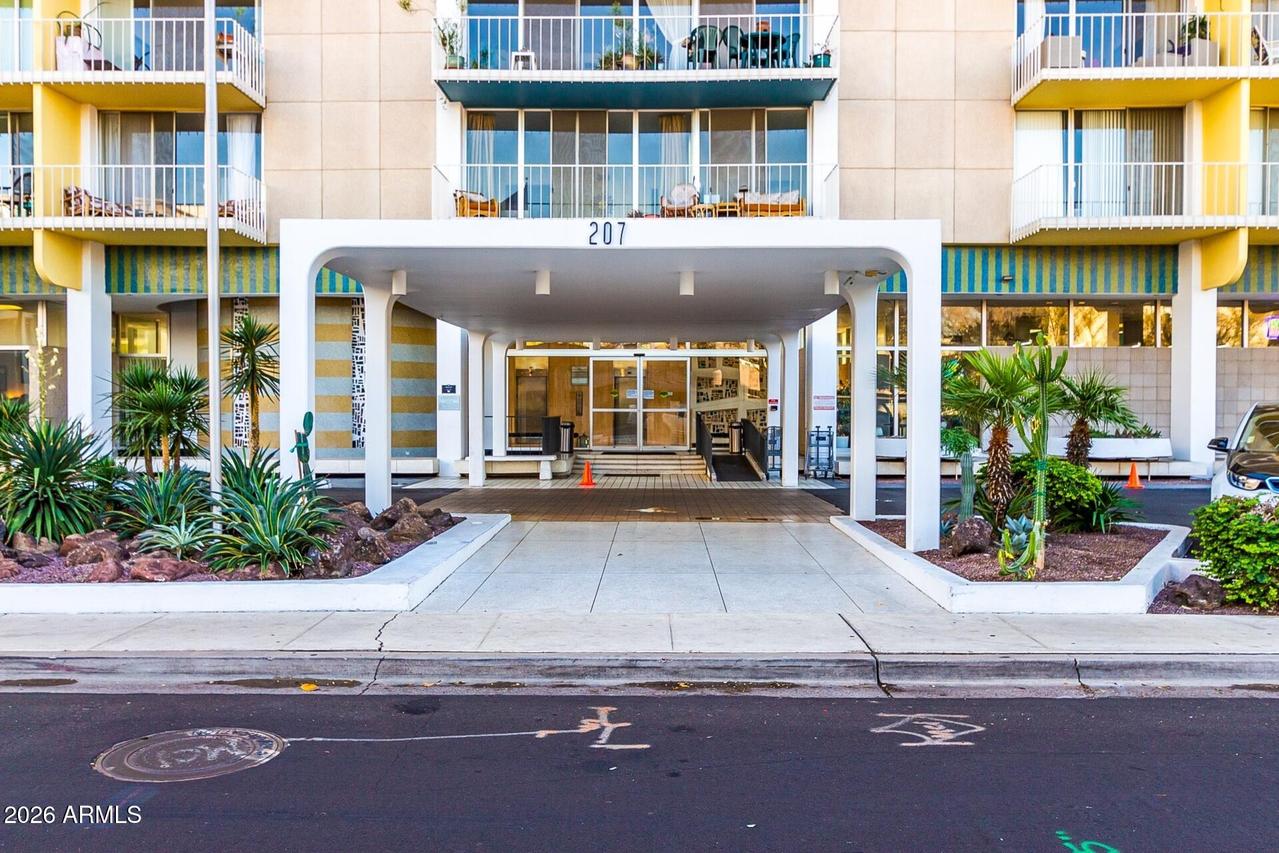 207 W Clarendon Ave. #2B, Phoenix, AZ 85013