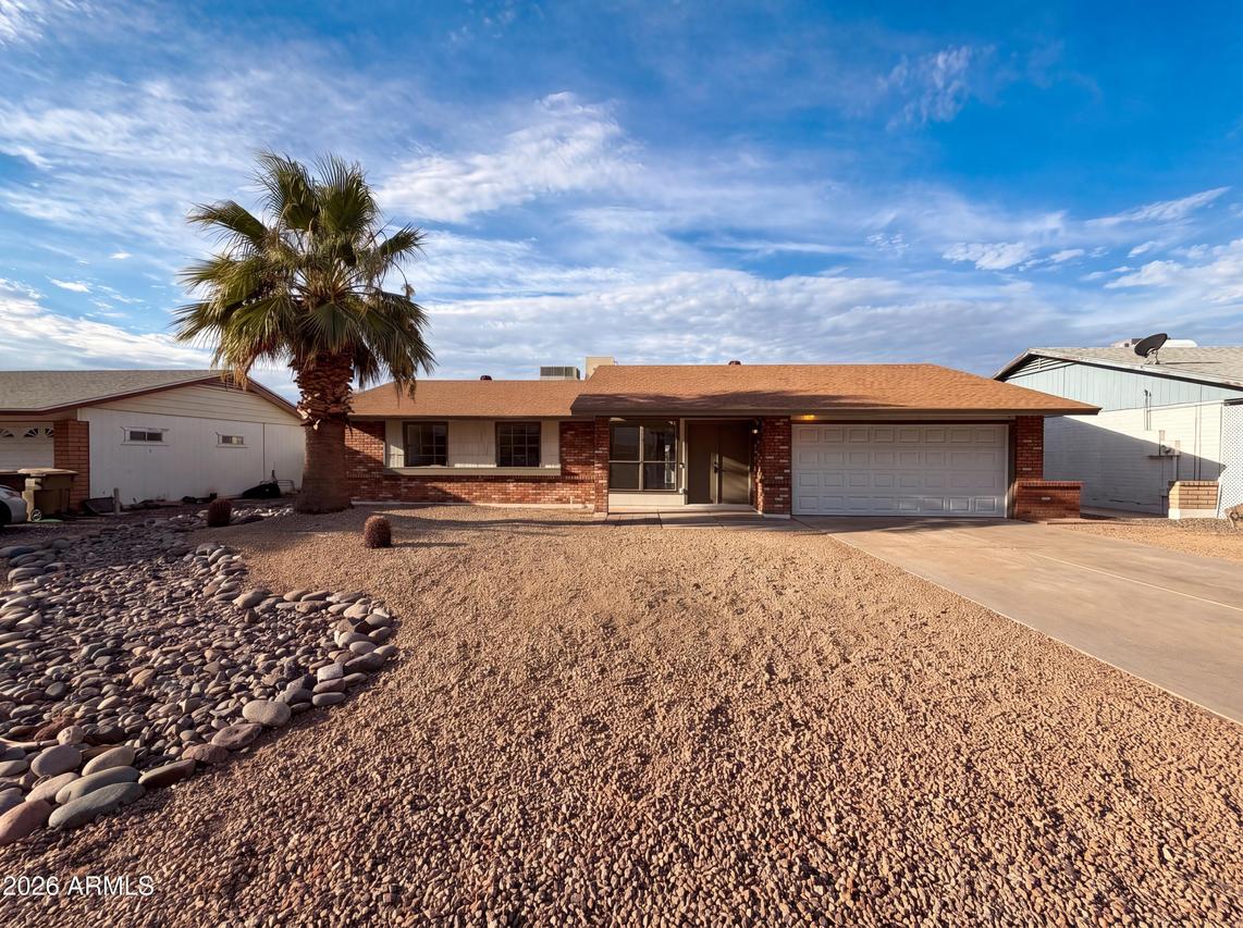 10501 W Loma Ln., Peoria, AZ 85345