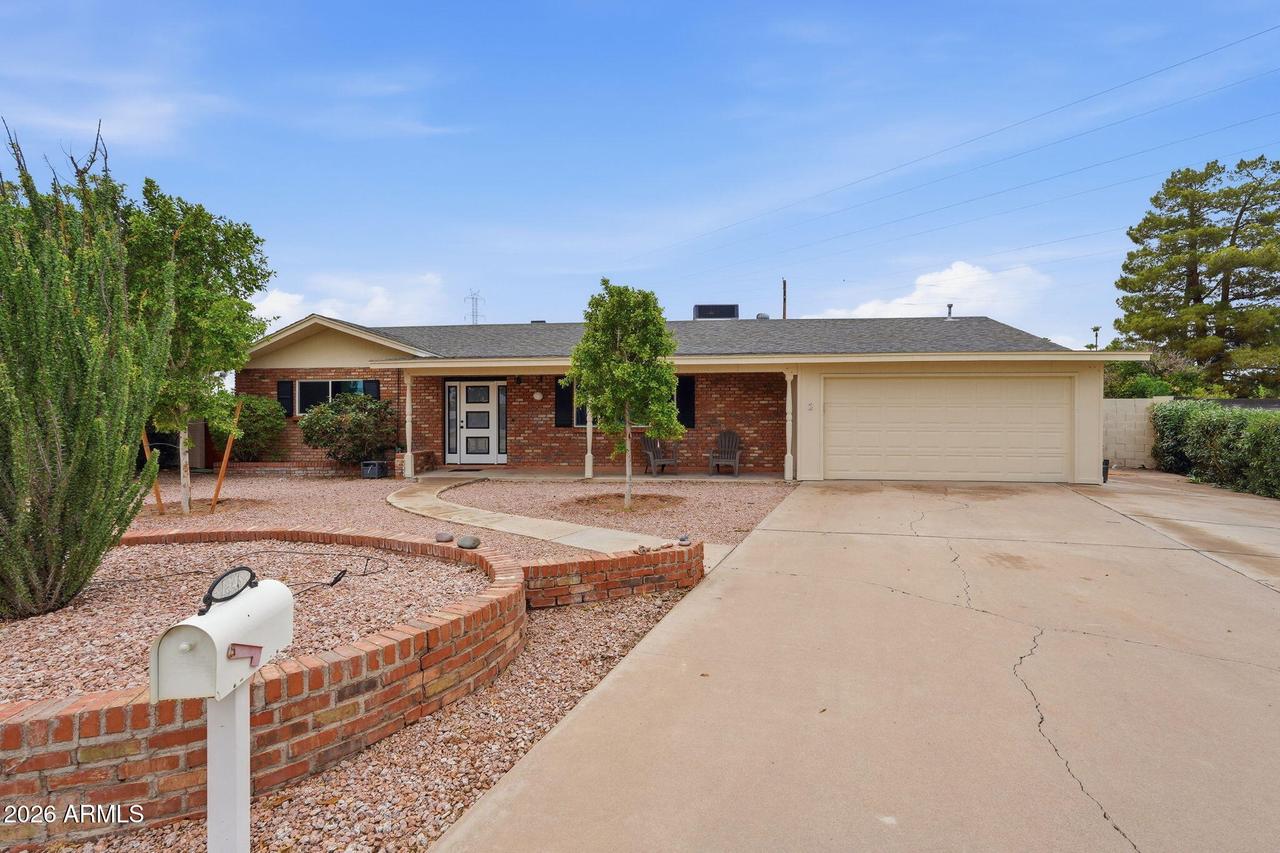 1348 E Enrose Cir., Mesa, AZ 85203