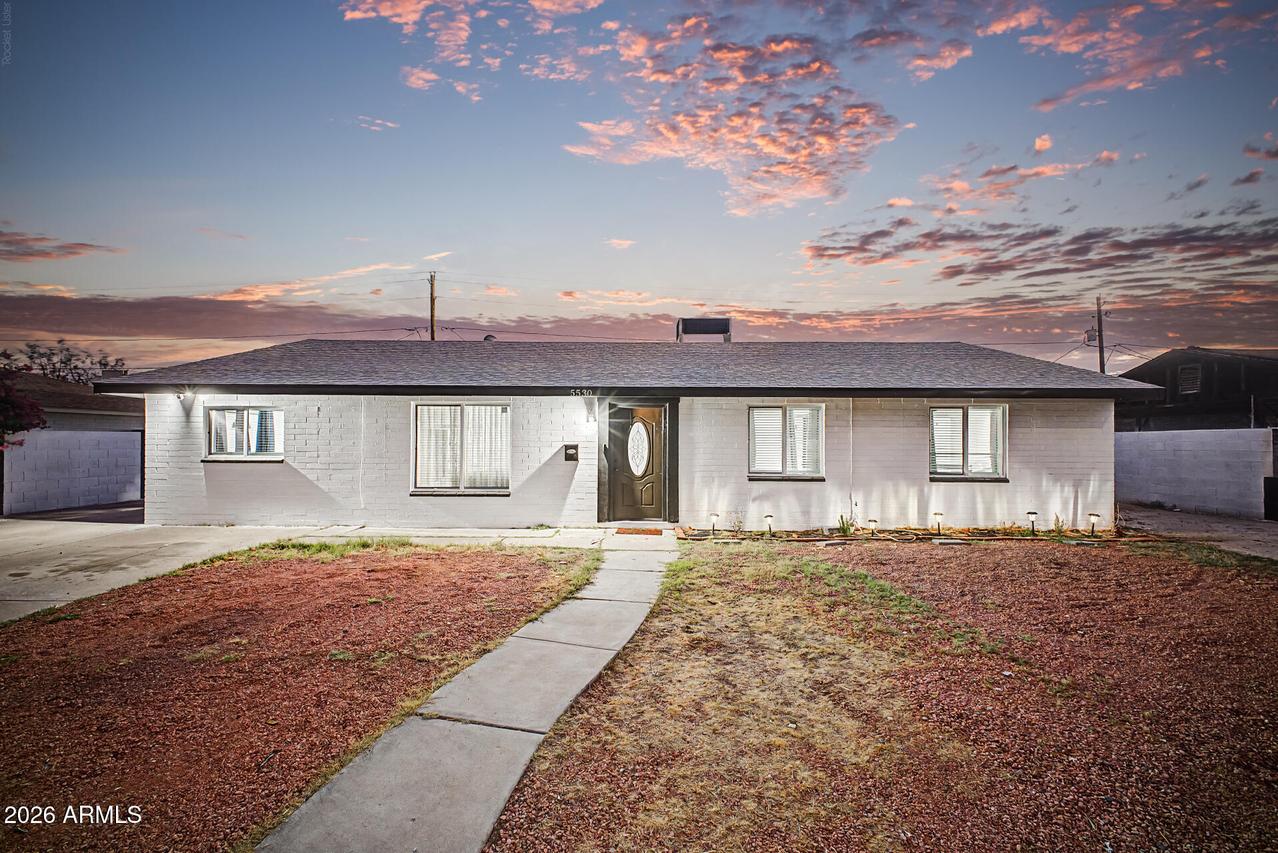 5530 N 61st Ave., Glendale, AZ 85301