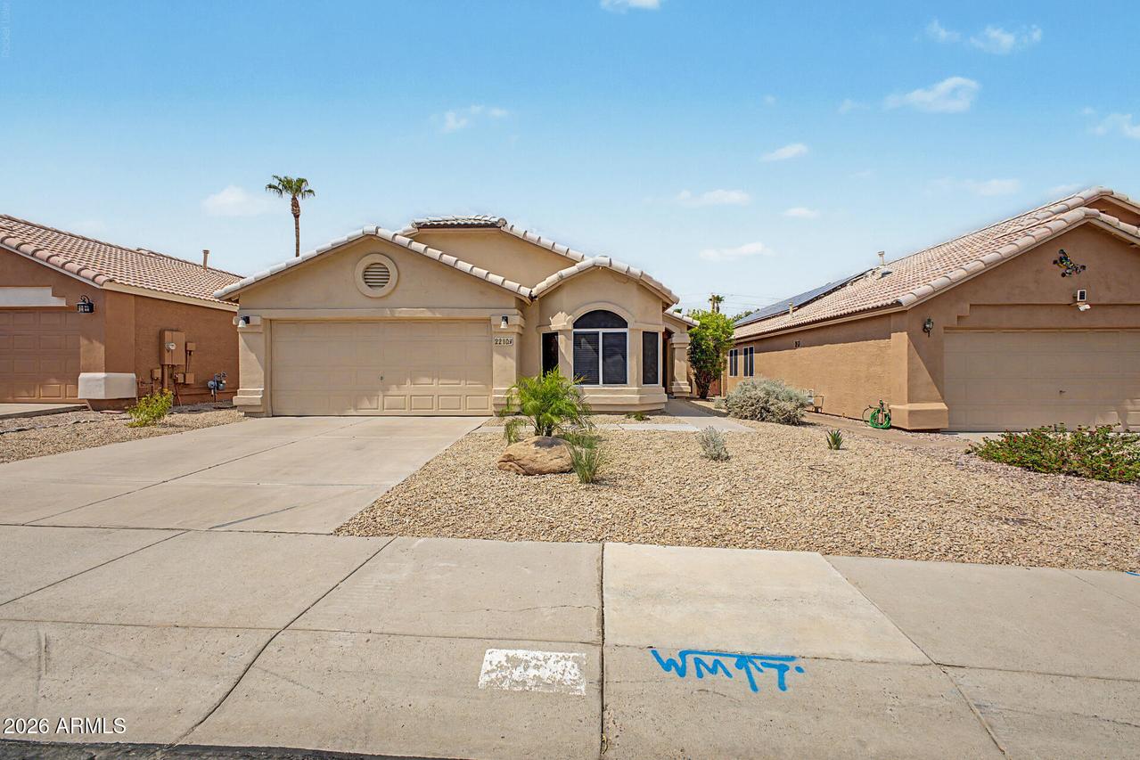 2210 E Menadota Dr., Phoenix, AZ 85024
