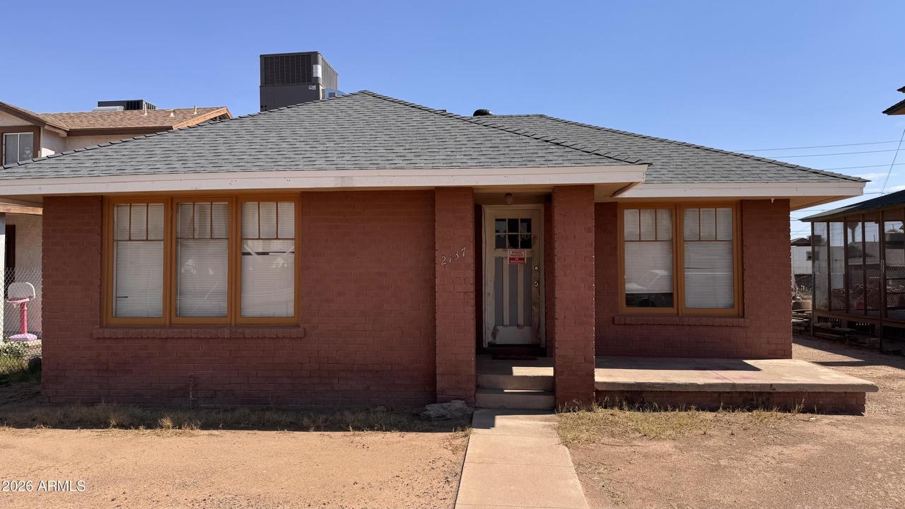 2137 W Washington St., Phoenix, AZ 85009