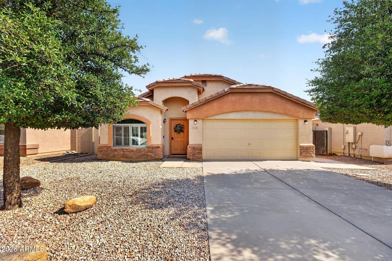 1283 E Elm Rd., San Tan Valley, AZ 85140