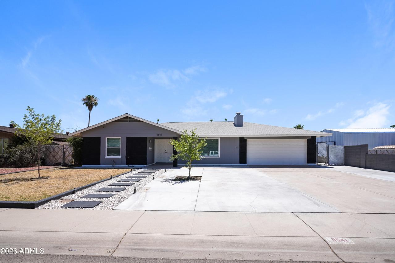 9641 N 41st Dr., Phoenix, AZ 85051