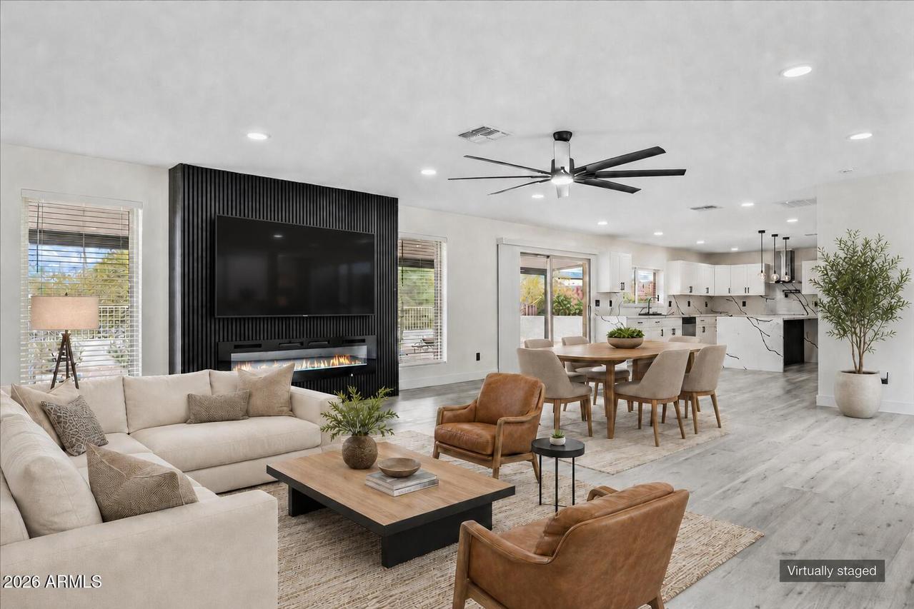 9402 N 18th St., Phoenix, AZ 85020