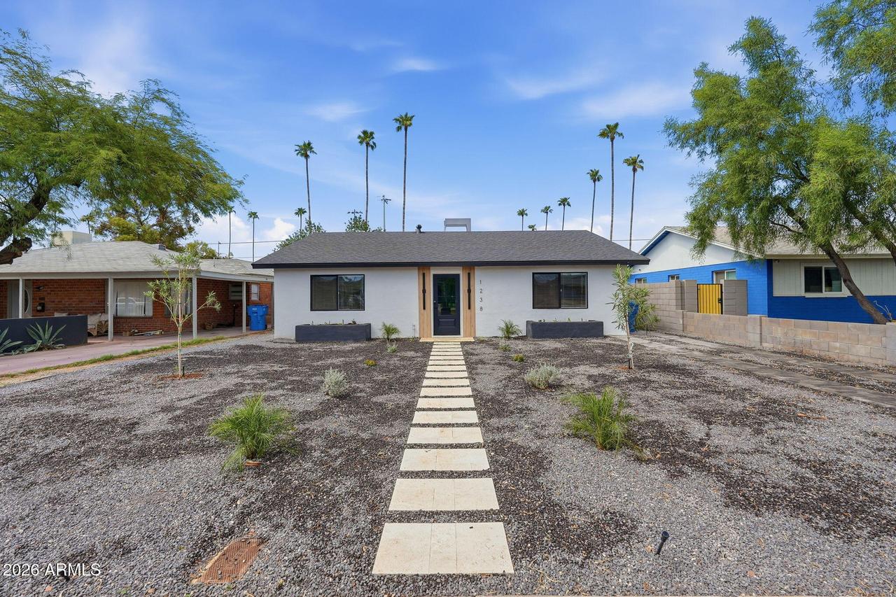 1238 E Almeria Rd., Phoenix, AZ 85006