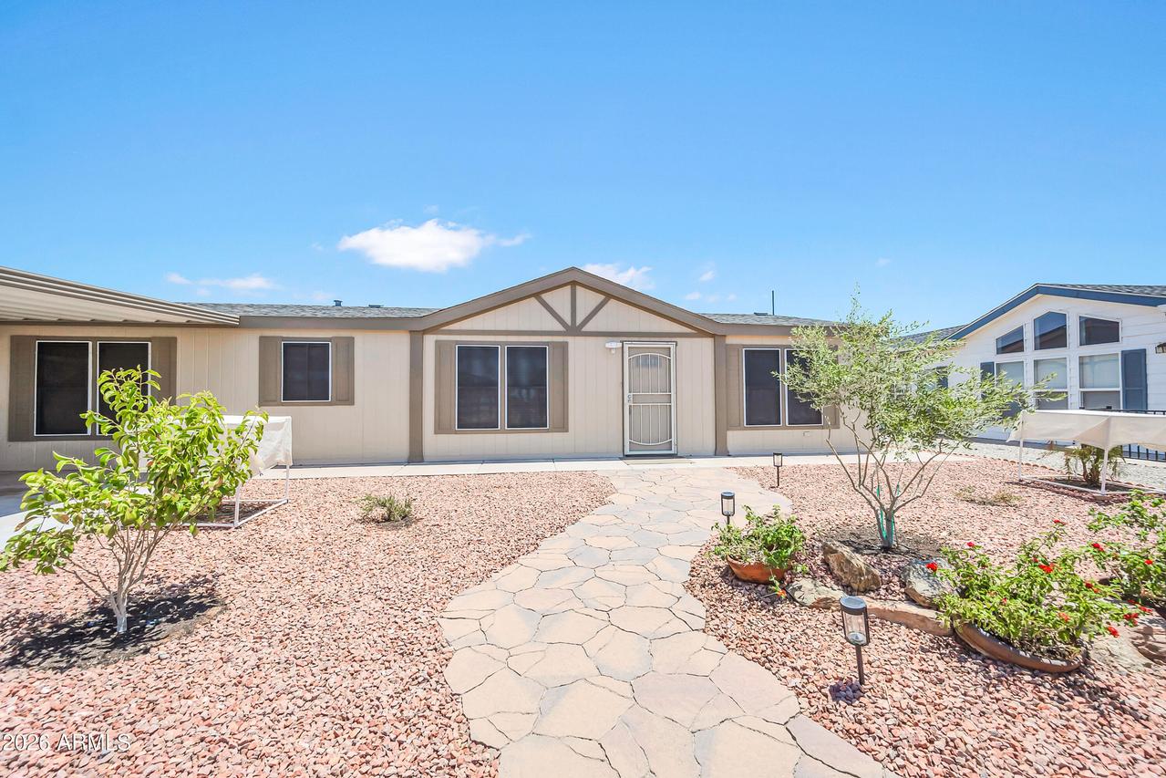 40571 N Clubhouse St., San Tan Valley, AZ 85140