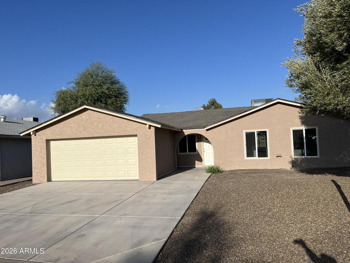 5708 N 42nd Ln., Phoenix, AZ 85019