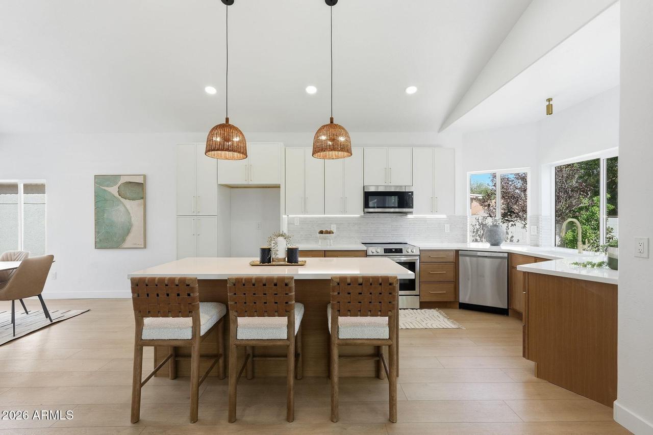 3713 E Taro Ln., Phoenix, AZ 85050