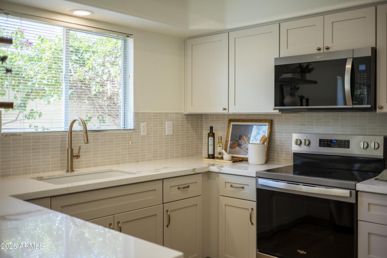 5032 E Siesta Dr. #3, Phoenix, AZ 85044