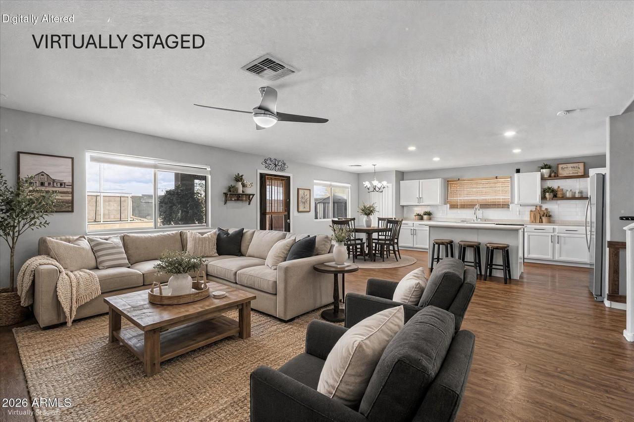 22455 N Davis Way, Maricopa, AZ 85138
