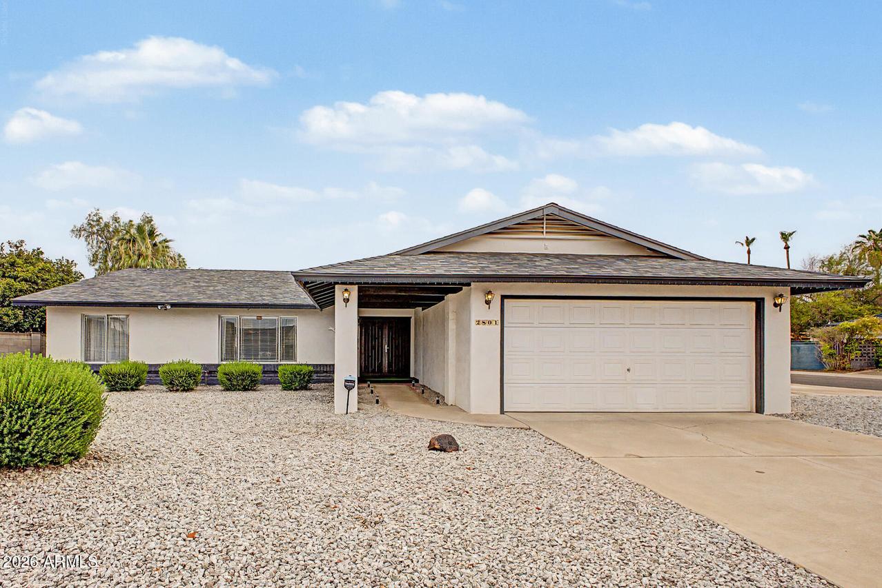 2801 E North Ln., Phoenix, AZ 85028