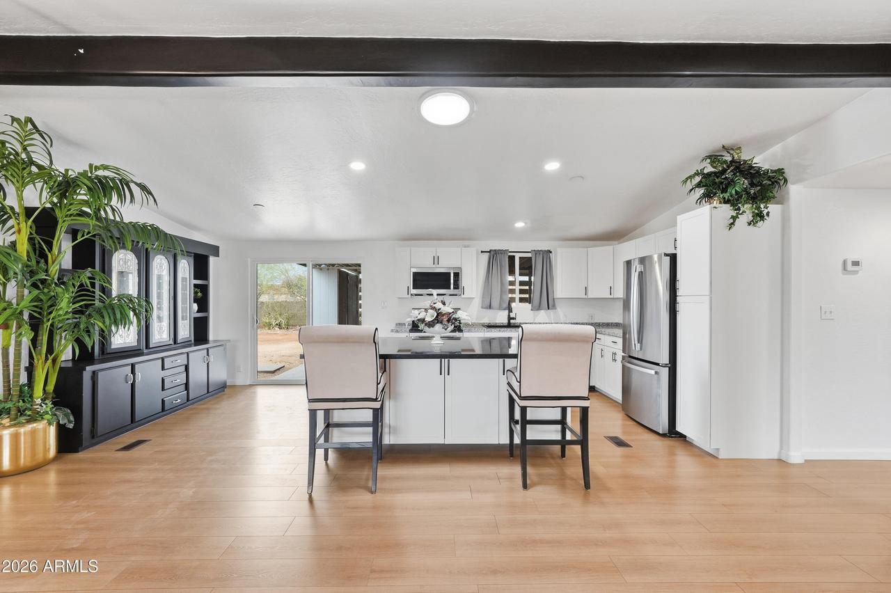 12721 W Greenway Rd. #11, El Mirage, AZ 85335