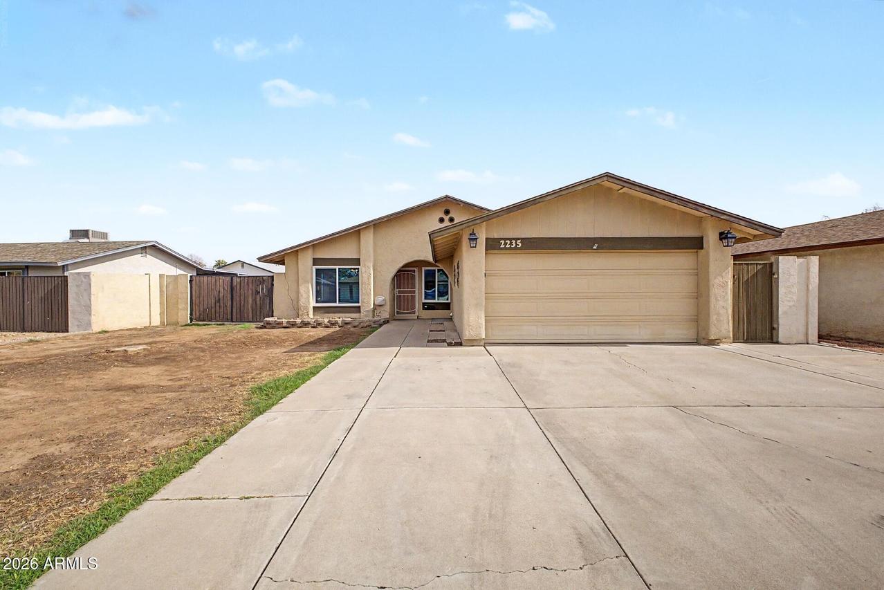 2235 W El Moro Ave., Mesa, AZ 85202