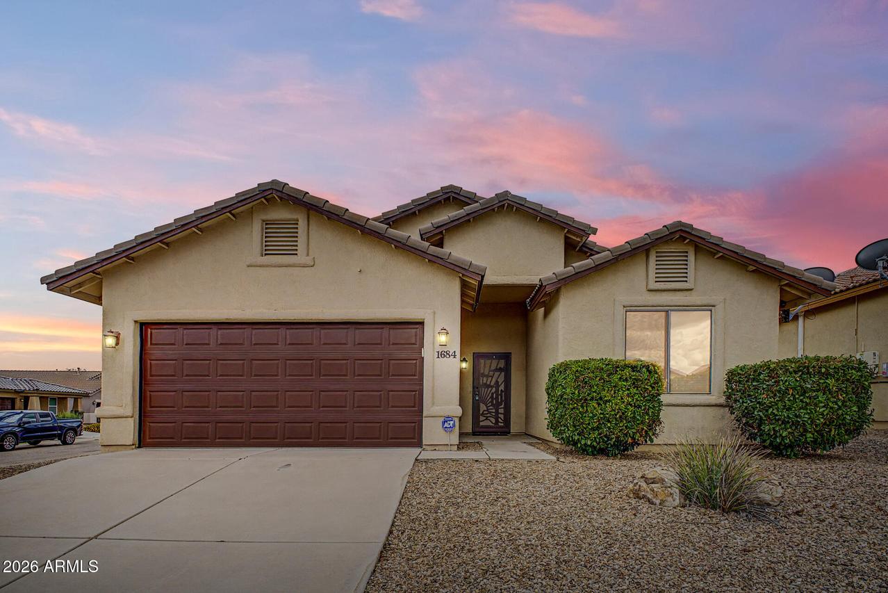 1684 S Tenen Pass Dr., Benson, AZ 85602