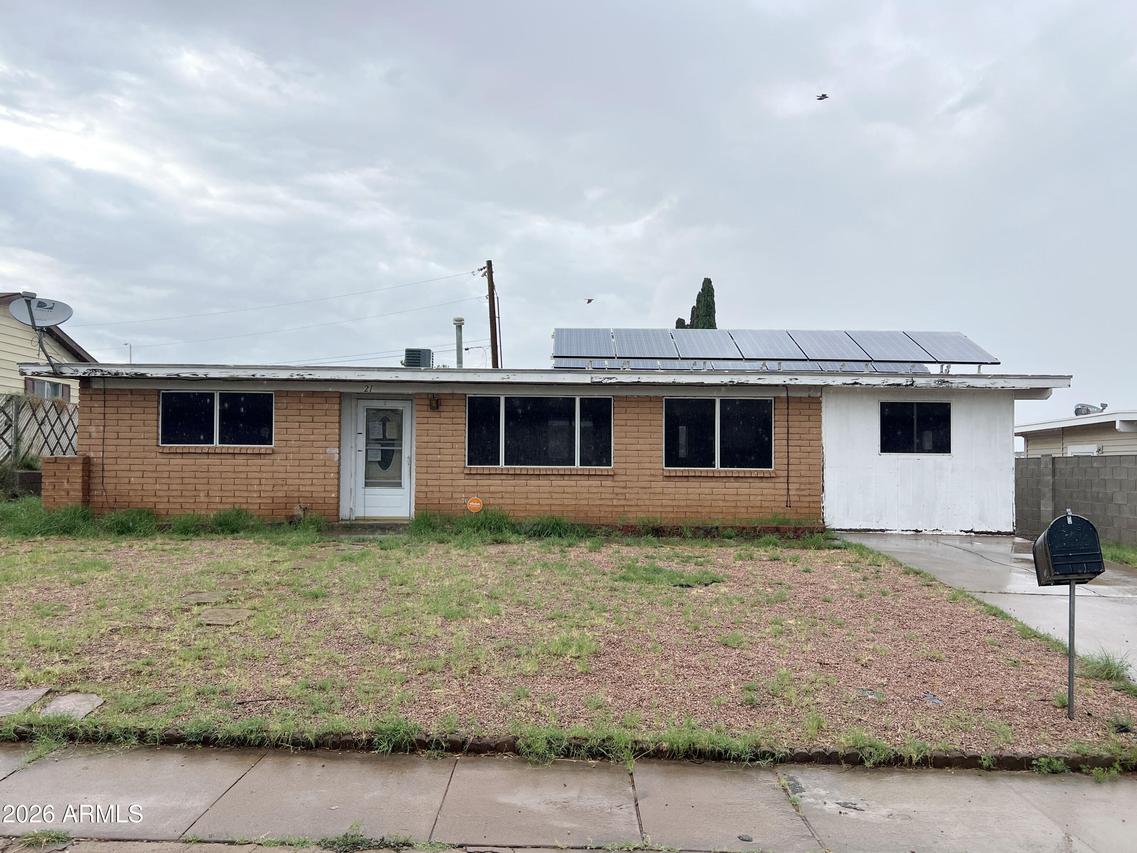 21 E Brown Dr., Sierra Vista, AZ 85635