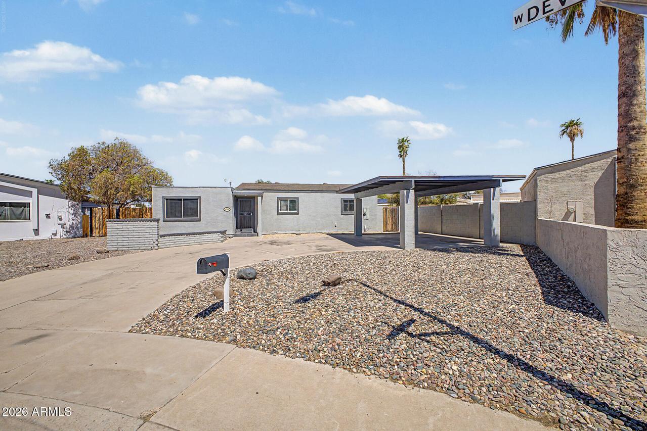 10526 W Devonshire Ave., Phoenix, AZ 85037