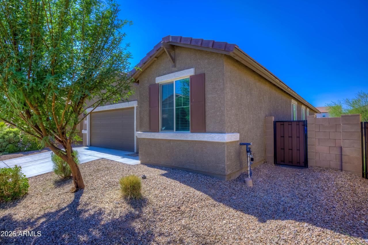 6484 E Via Jardin Verde, Tucson, AZ 85756