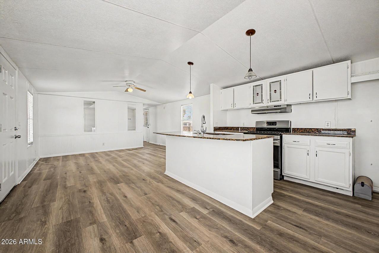 1523 N Etta St., Casa Grande, AZ 85122
