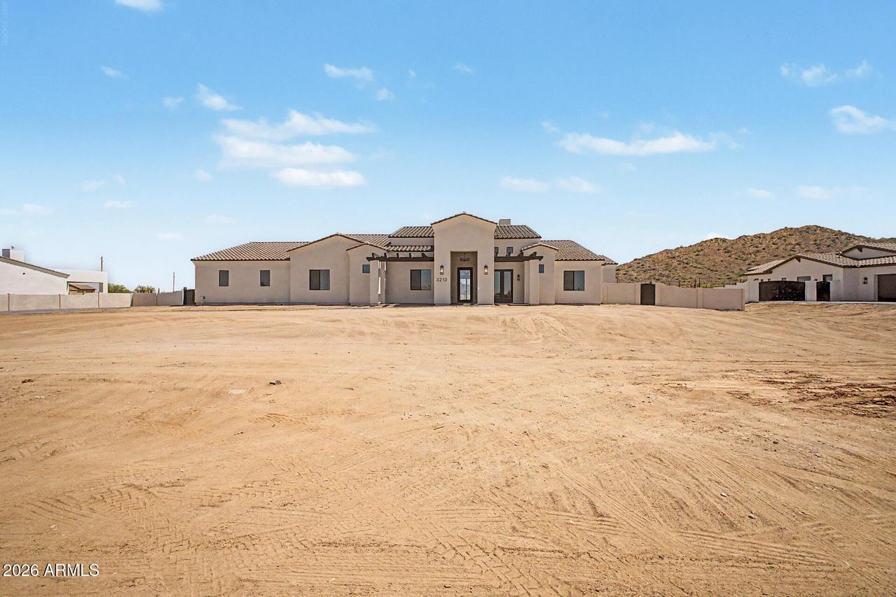 3213 W Lind Rd., Queen Creek, AZ 85142