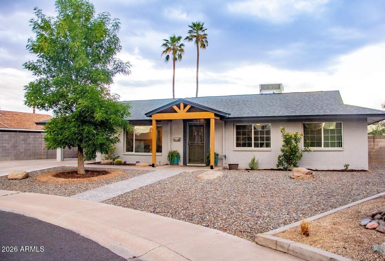 3923 S Dorsey Ln., Tempe, AZ 85282