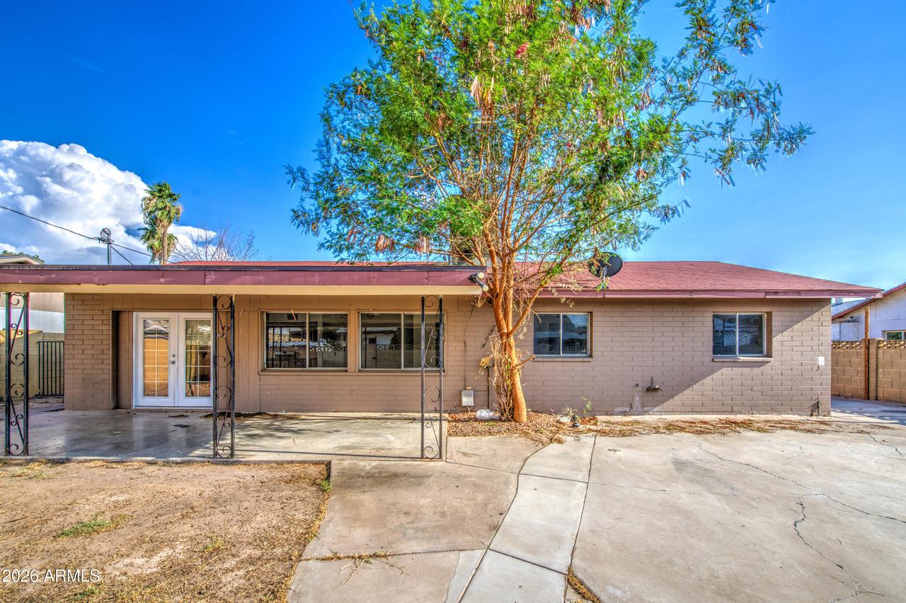 7922 W Earll Dr., Phoenix, AZ 85033